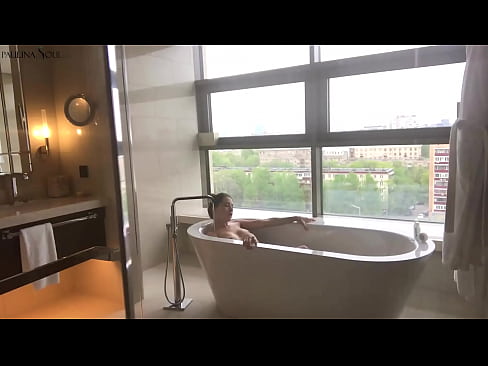 ❤️ Сјајна беба Страствено дрка своју мацу у купатилу ❤❌ Секс видео код нас ☑